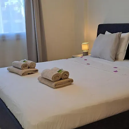 Casa Ella Апартаменты *